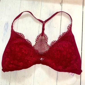 Victoria’s Secret Lace Bralette | Size M/M | Red